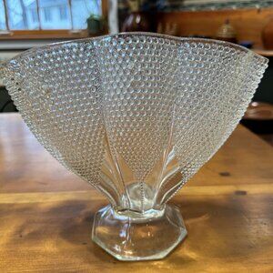 Vintage hobnail spray glass vase